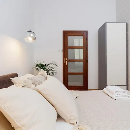 Main Square Apartment - Private Parking - Sw Krzyza 16 Краків Екстер'єр фото