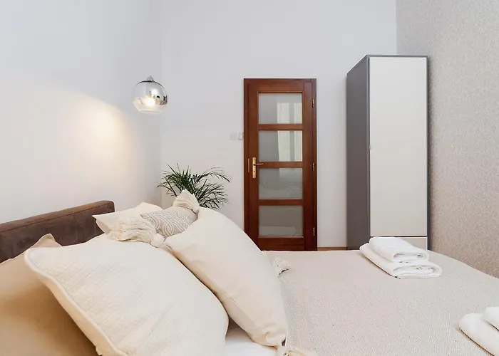 Main Square Apartment - Private Parking - Sw Krzyza 16